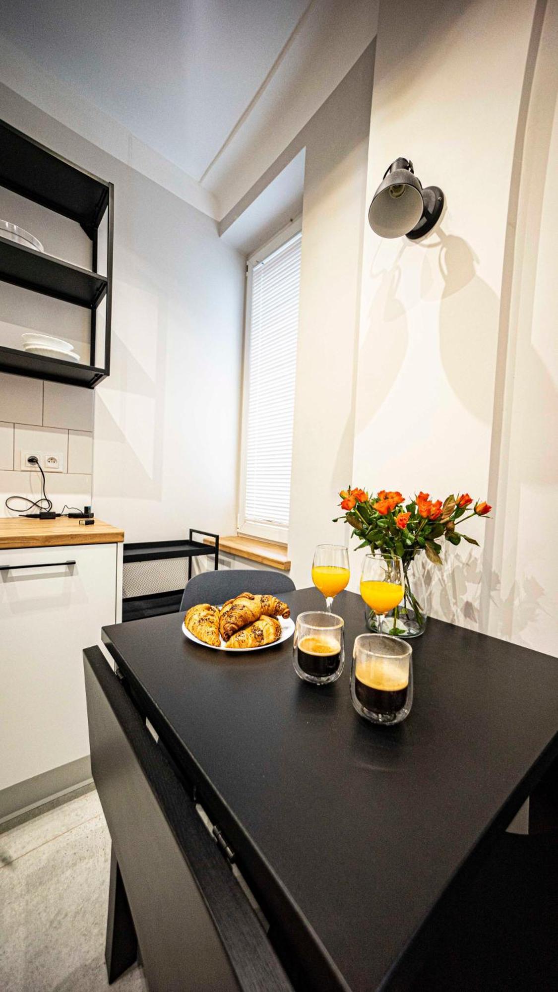 Apartament W Centrum Warszawy - Dworzec Centralny วอร์ซอ ภายนอก รูปภาพ